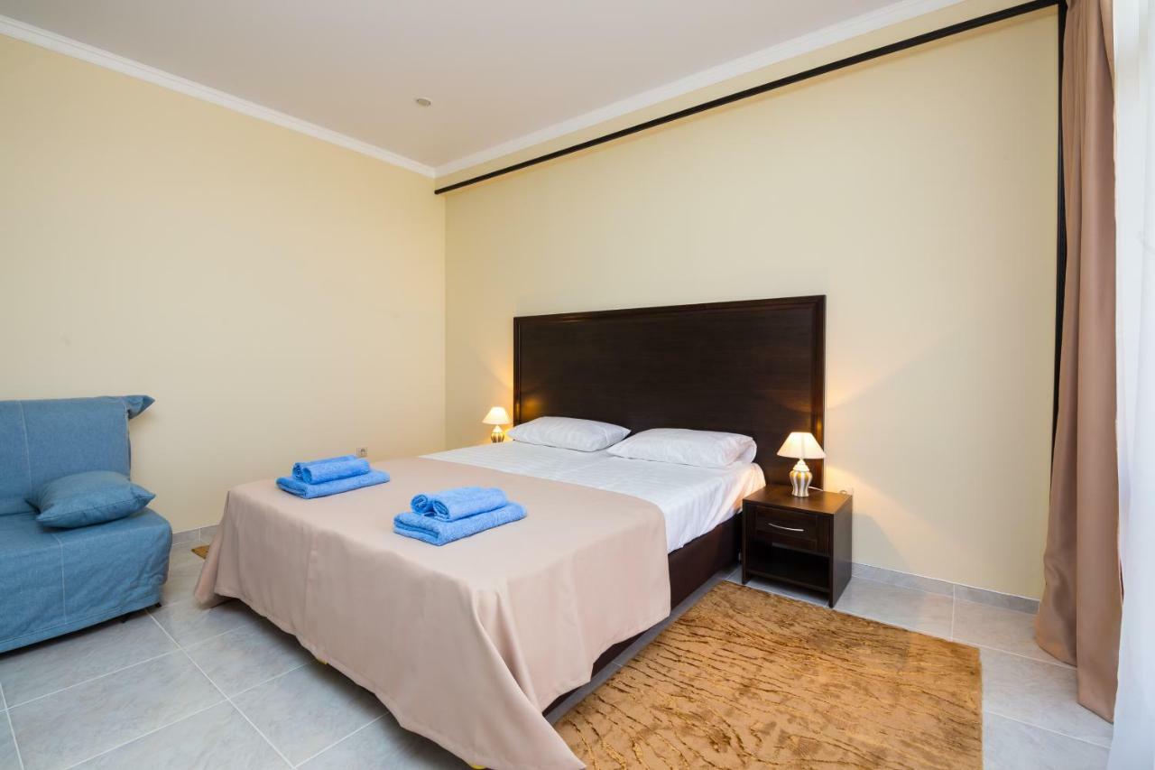 Bmg Hotel Sukhumi Luaran gambar